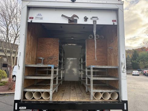 Used 2018 GMC Savana 3500 w/ Power Convenience Package image 21