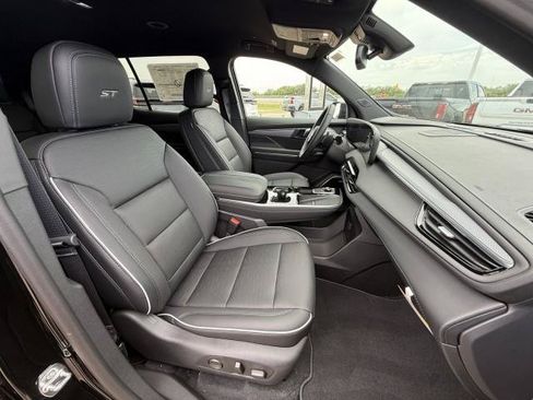 New 2026 Buick Enclave Sport Touring FWD image 35