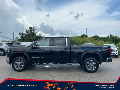New 2026 GMC Sierra 2500 SLT w/ SLT Premium Package AWD/4WD image 4