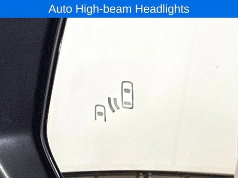 Used 2023 Toyota Highlander Limited image 24