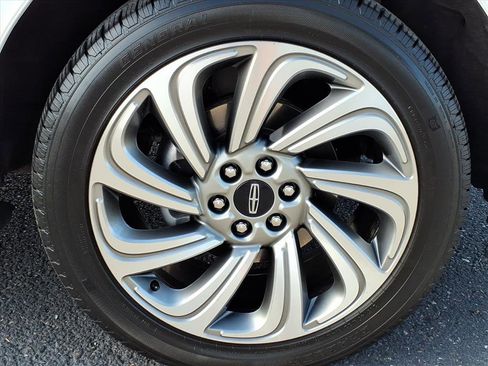 Used 2022 Lincoln Navigator L Reserve image 9