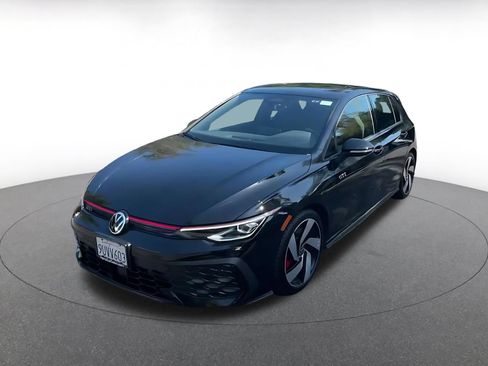Used 2026 Volkswagen Golf S FWD image 4