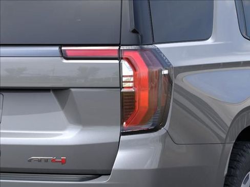 New 2026 GMC Yukon AT4 AWD/4WD image 11