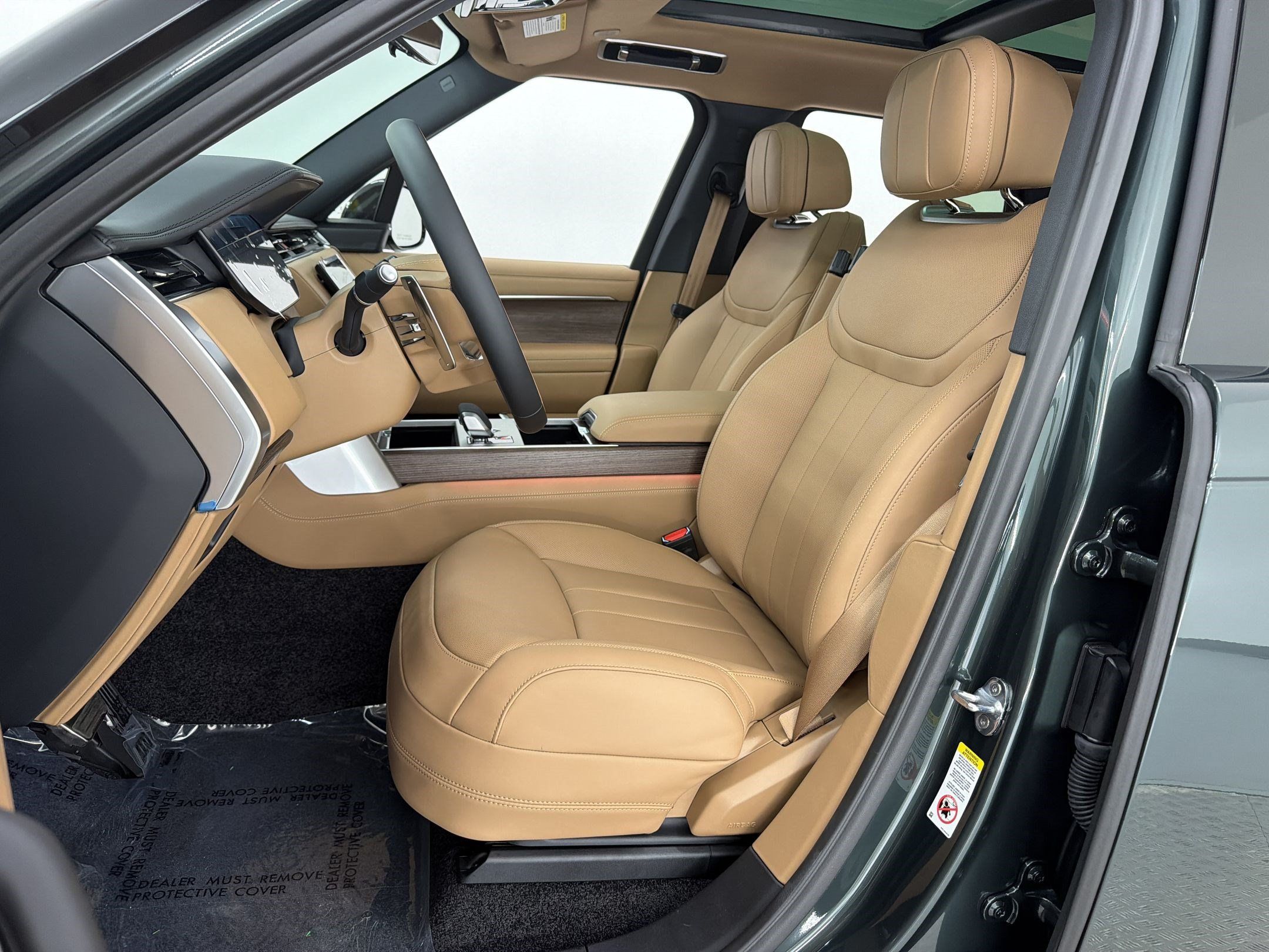 New 2026 Land Rover Range Rover SE AWD/4WD image 5