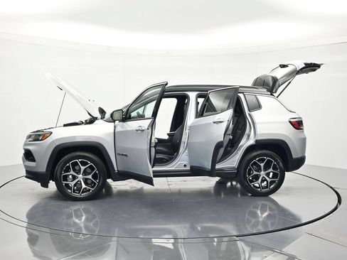 Used 2024 Jeep Compass Limited AWD/4WD image 46