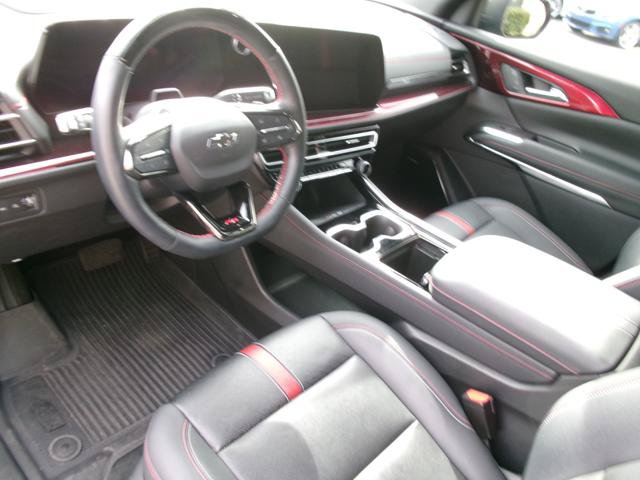 Used 2024 Chevrolet Traverse RS w/ LPO, Floor Liner Package AWD/4WD image 6