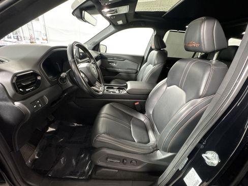 Used 2023 Honda Pilot TrailSport image 13