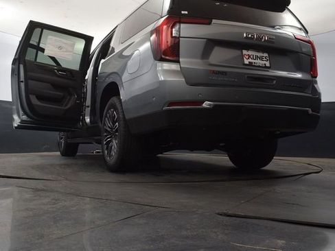 Used 2025 GMC Yukon XL Elevation image 77