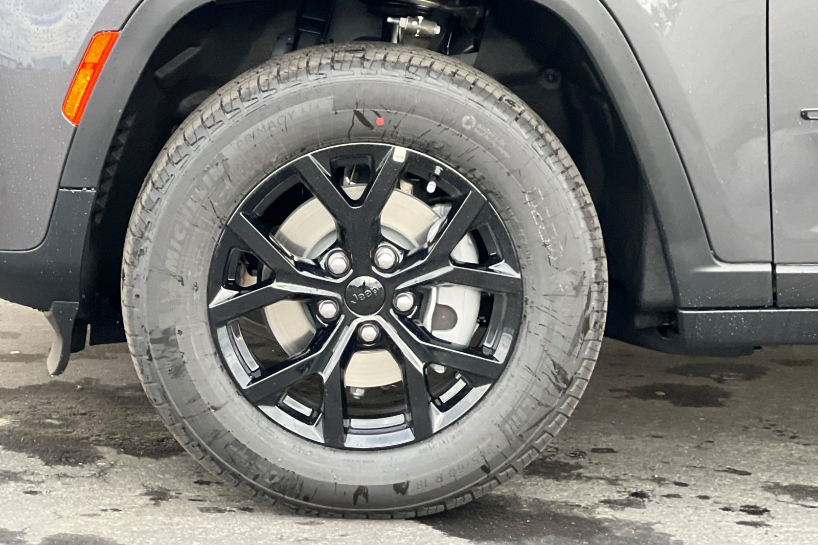 New 2026 Jeep Grand Cherokee Altitude AWD/4WD image 9