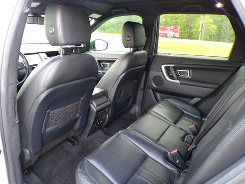 Used 2019 Land Rover Discovery Sport image 35