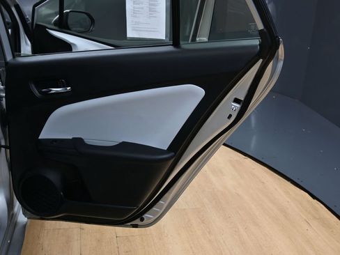 Used 2022 Toyota Prius LE FWD image 32