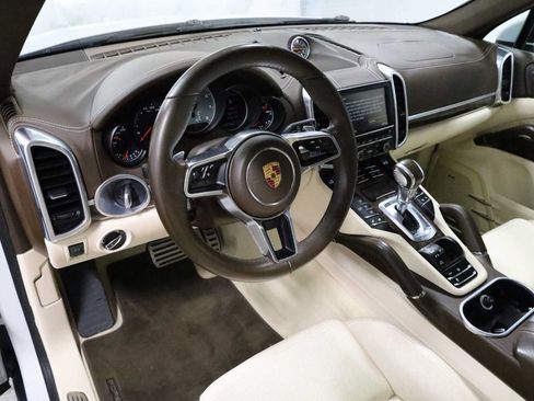 Used 2015 Porsche Cayenne S AWD/4WD image 4