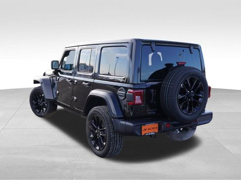 Certified 2025 Jeep Wrangler Unlimited Sahara w/ Safety Group image 7