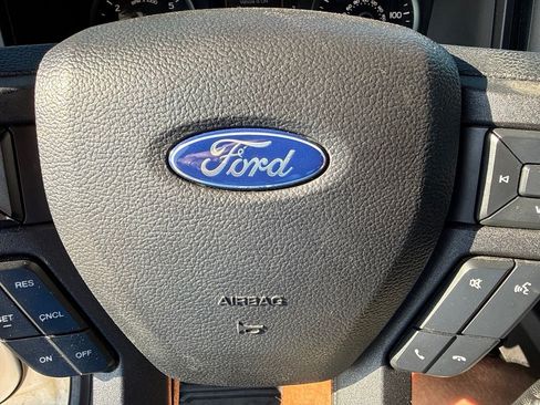 Used 2019 Ford F150 XLT w/ Equipment Group 302A Luxury AWD/4WD image 27