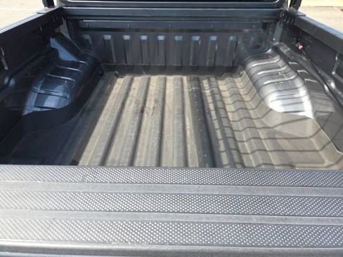 Used 2022 Nissan Frontier S w/ Technology Package AWD/4WD image 8