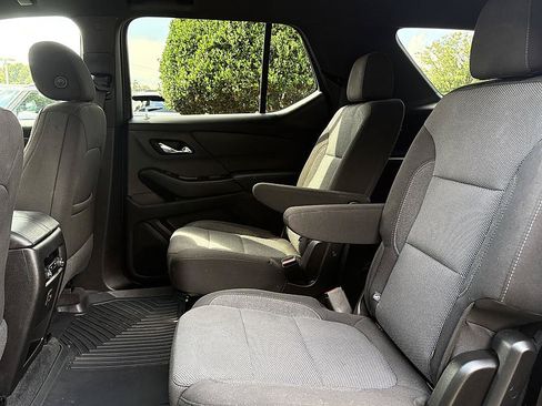 Used 2023 Chevrolet Traverse LT AWD/4WD image 10