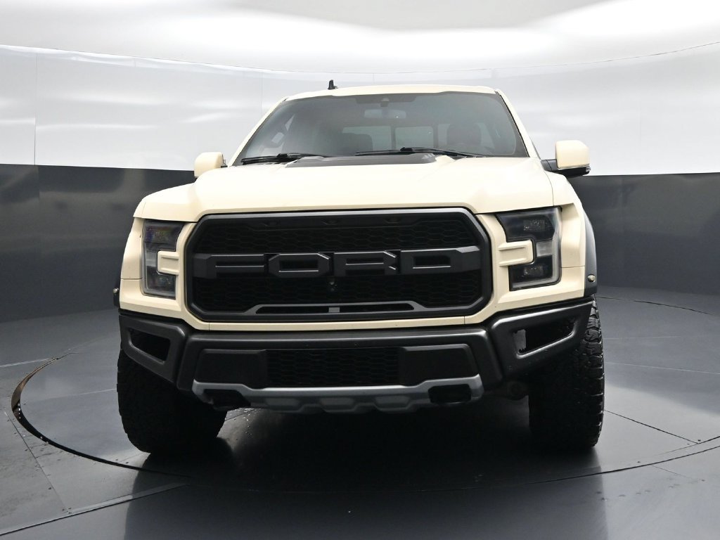 Used 2019 Ford F150 Raptor w/ Equipment Group 802A Luxury AWD/4WD image 22