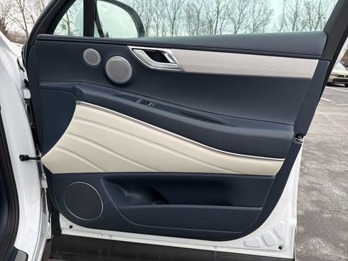 Used 2026 Genesis GV80 3.5T Prestige image 27