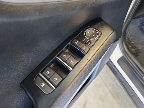 Used 2020 Kia Soul LX image 17