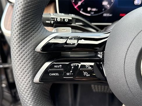 New 2025 Mercedes-Benz GLC 300 4MATIC image 12