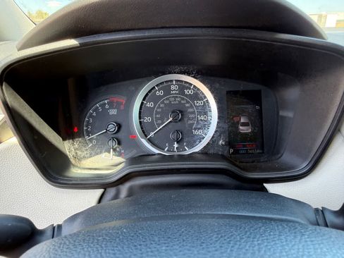 Used 2021 Toyota Corolla LE w/ Carpet Mat Package (TMS) FWD image 19