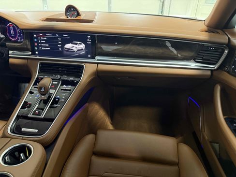 Used 2022 Porsche Panamera Platinum Edition RWD image 90