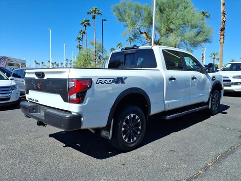 Used 2024 Nissan Titan PRO-4X w/ Pro-4x Convenience Package image 5