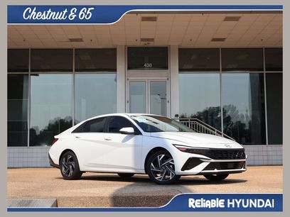 Used 2025 Hyundai Elantra Limited