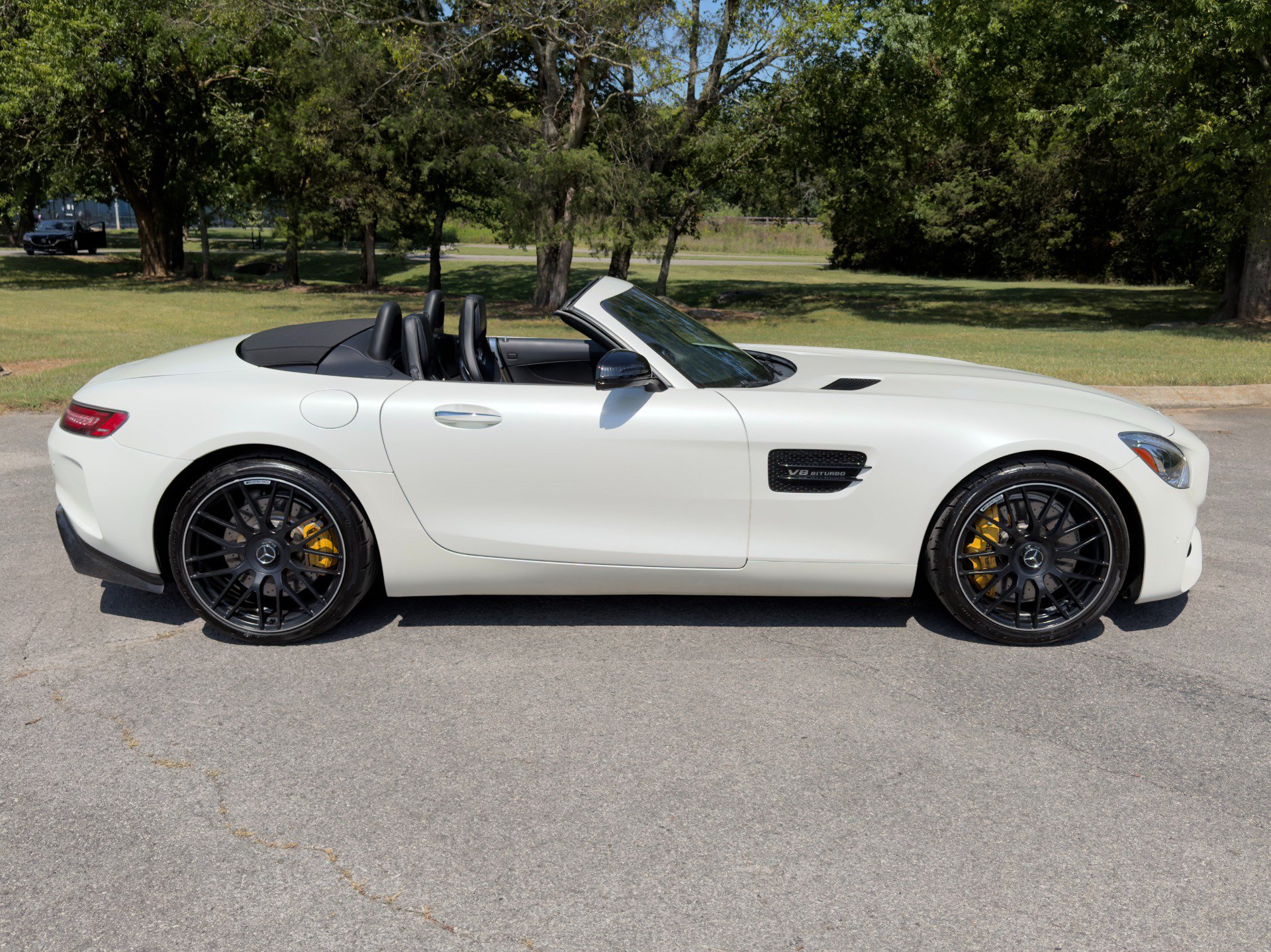 Used 2019 Mercedes-Benz AMG GT Roadster image 6