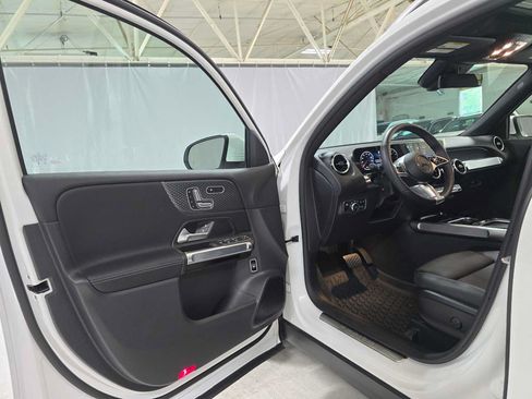 Certified 2026 Mercedes-Benz GLB 250 4MATIC image 19