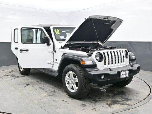 Used 2018 Jeep Wrangler Unlimited Sport image 43