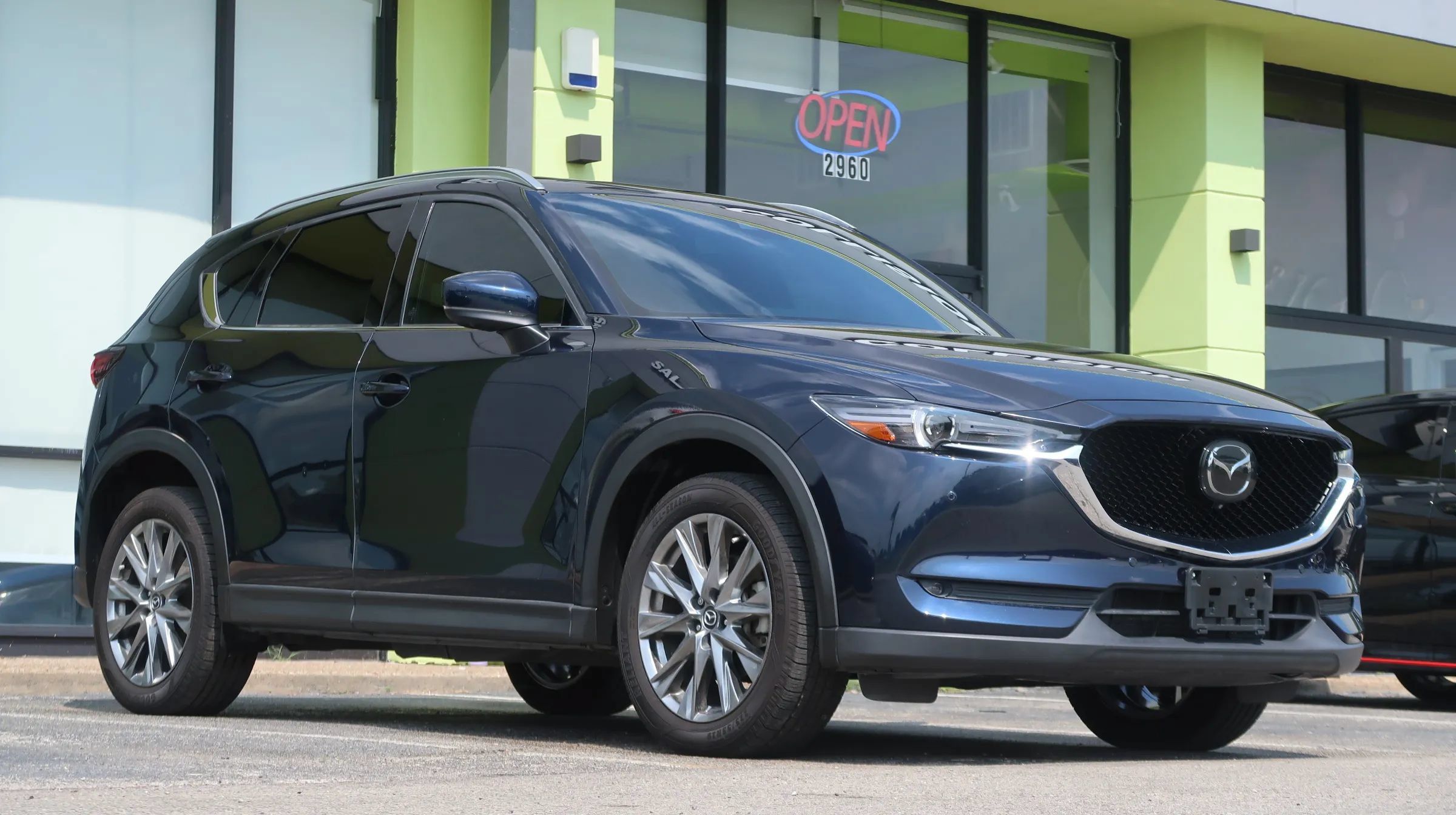 Used 2021 MAZDA CX-5 Signature AWD/4WD image 6