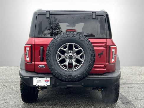 New 2025 Ford Bronco Badlands image 25