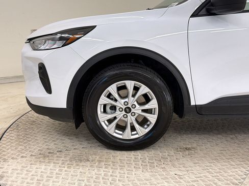 Used 2025 Ford Escape Active AWD/4WD image 13