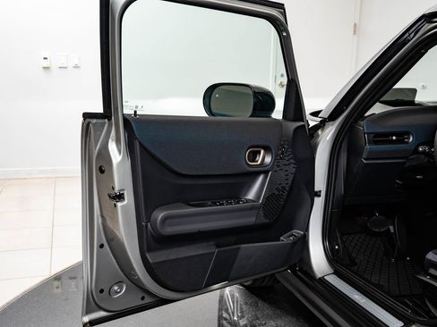 Certified 2026 MINI Cooper 4-Door Hardtop FWD image 24
