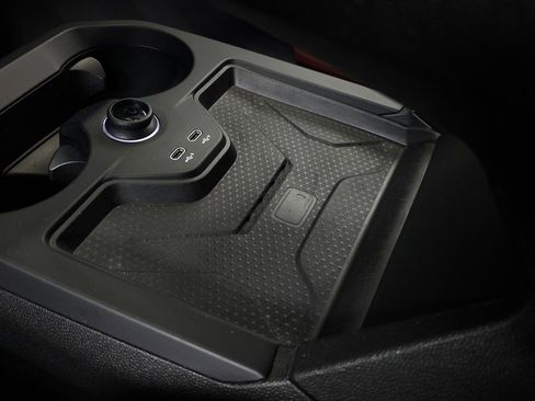 Used 2023 BMW iX xDrive50 w/ Premium Package image 41