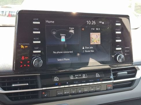 Used 2023 Toyota Sienna XLE AWD/4WD image 18