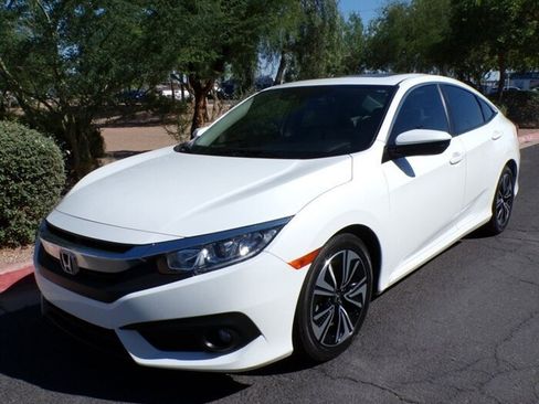 Used 2018 Honda Civic EX-T image 3