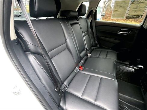 Used 2021 Nissan Rogue SV w/ Premium Package image 16