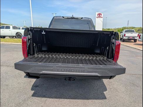 Used 2024 Toyota Tundra Limited AWD/4WD image 18
