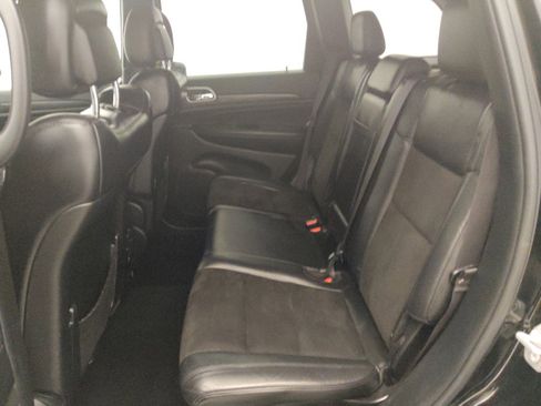 Used 2020 Jeep Grand Cherokee Altitude RWD image 18
