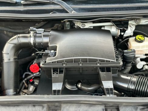 Used 2014 Mercedes-Benz Sprinter 2500 image 37