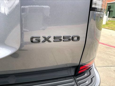 Used 2025 Lexus GX 550 w/ Accessory Package (2T) image 43