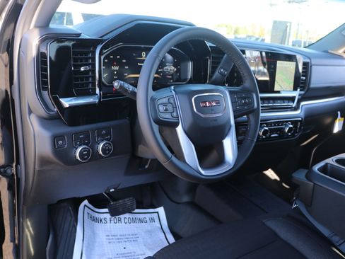 New 2026 GMC Sierra 1500 Elevation w/ LPO, Elevation Black Package image 15