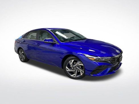 New 2026 Hyundai Elantra Limited image 38