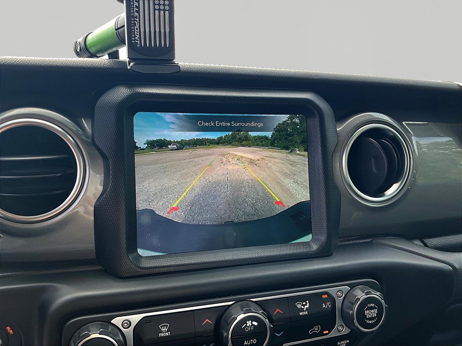 Used 2022 Jeep Gladiator Overland AWD/4WD image 15