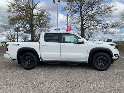 New 2026 Nissan Frontier Pro-X w/ Tow Package image 2