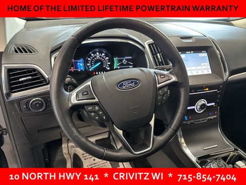 Used 2019 Ford Edge Titanium w/ Equipment Group 301A AWD/4WD image 10