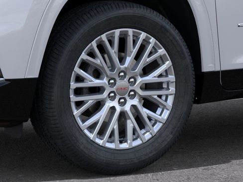 New 2026 GMC Acadia Denali FWD image 9