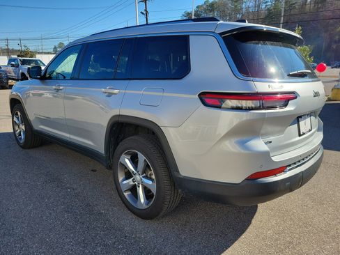 Used 2022 Jeep Grand Cherokee L Limited image 7